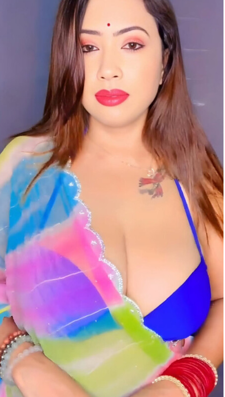 Bengali Model Moumi