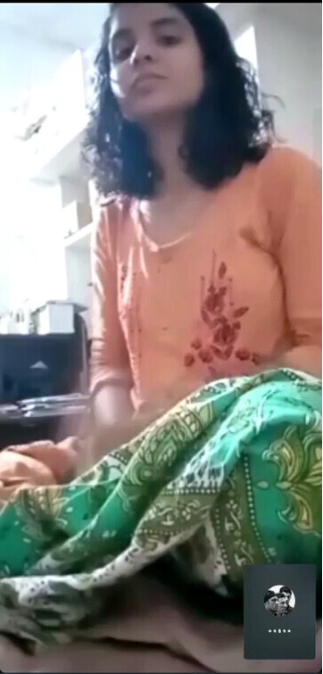 girlfriend showing boobs